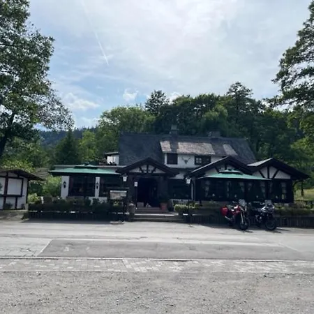 فندق Zum Forsthaus فيلنغن