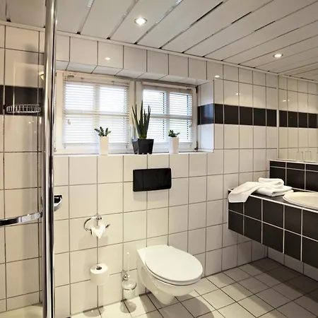 Zum Forsthaus فندق 3*