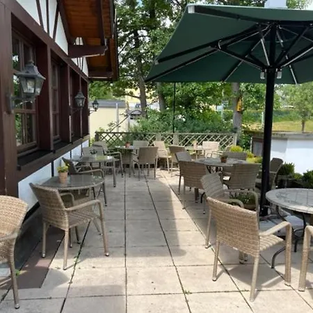 Zum Forsthaus فندق 3*